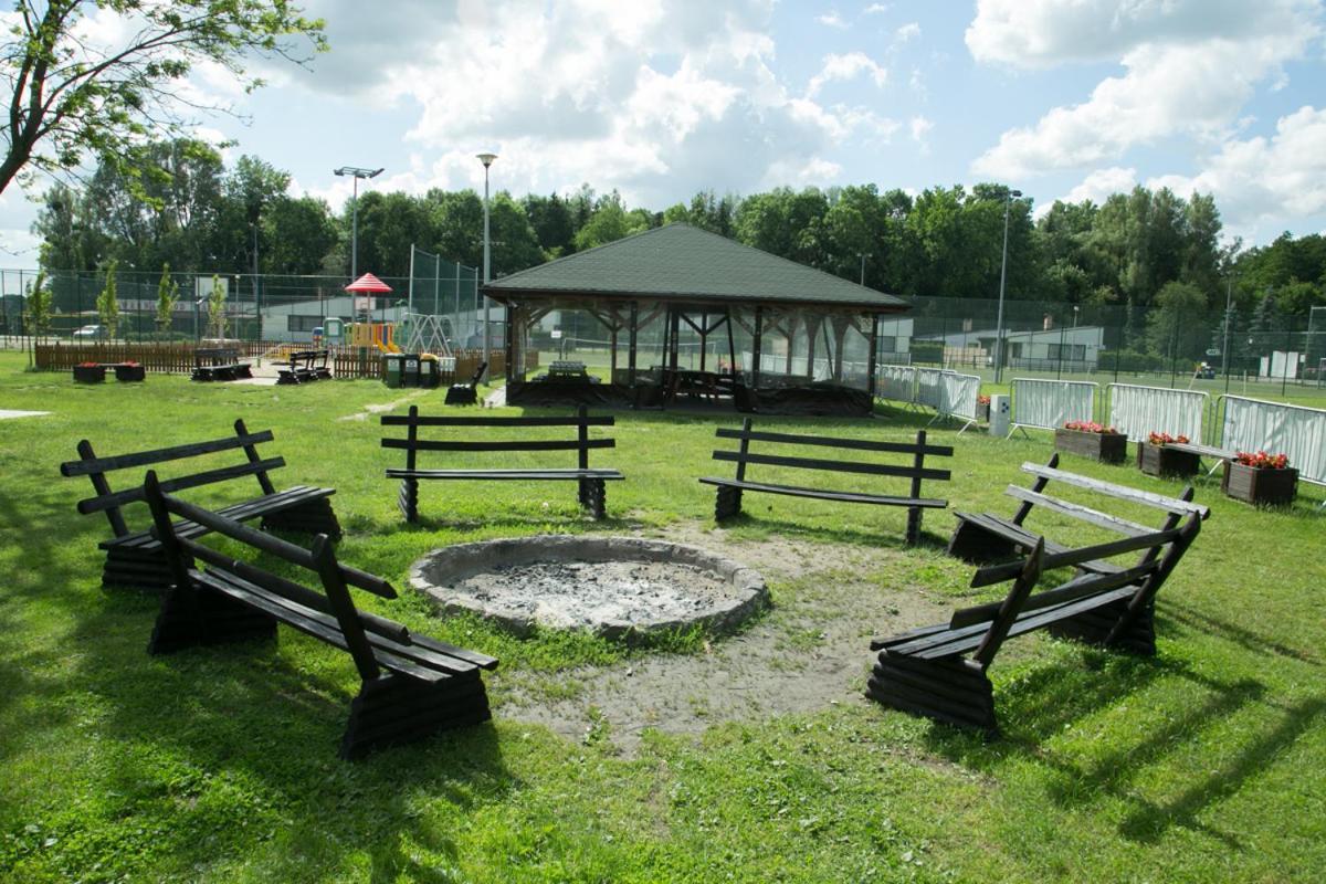 Camping Oaza Blonie Kornik Domki Standard Plus - 3 Pokoje Экстерьер фото